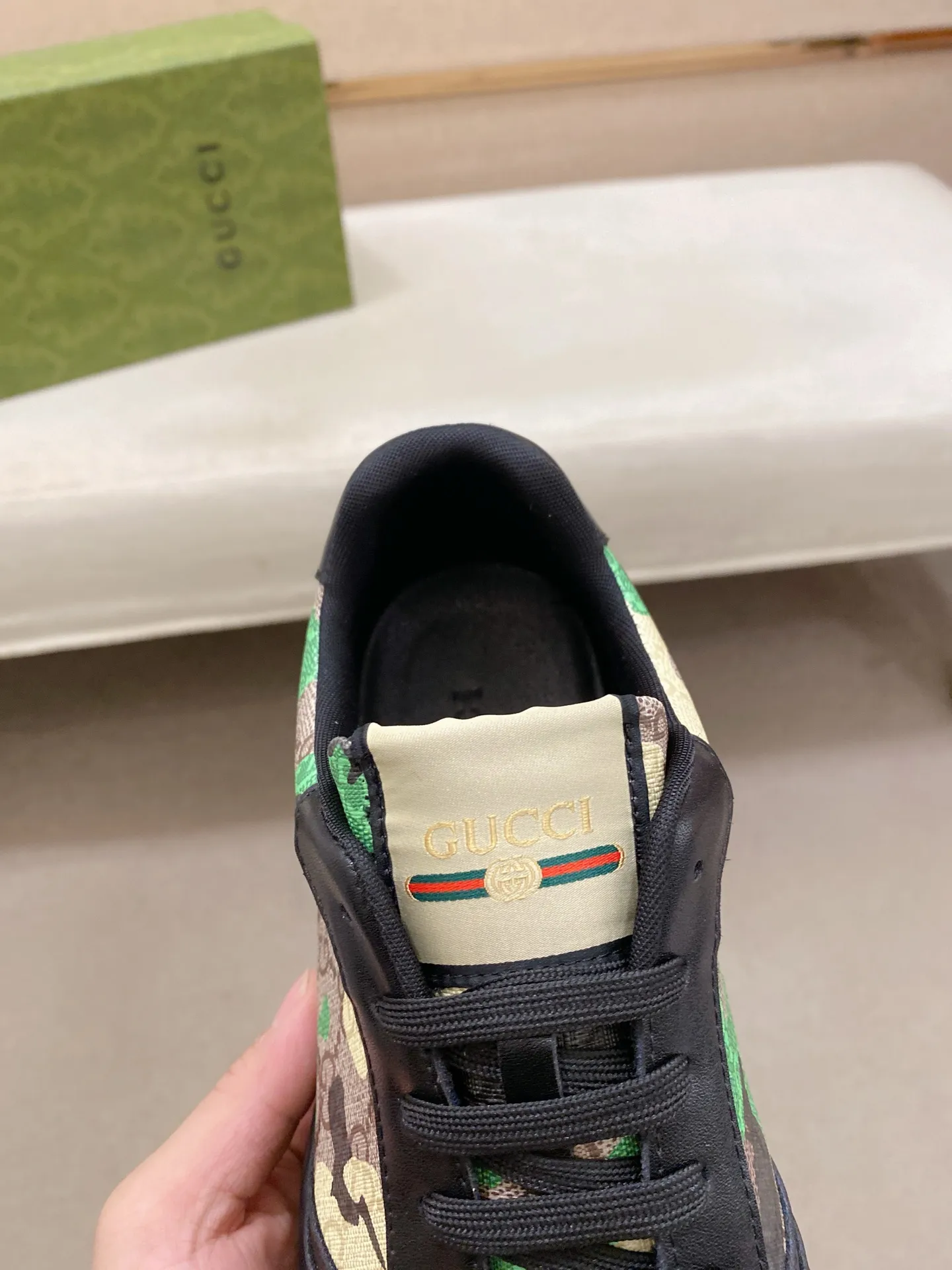 Ex-factory price 400💰【Gucci】Gucci men’s latest series of casual shoes! The official website is built 1:1. The upper is made of imported high-quality cowhide, and the lining is made of high-quality sheepskin, which is soft and comfortable. Picky selection of materials and exquisite workmanship give you the best enjoyment. Number of yards: 38-44 yards.